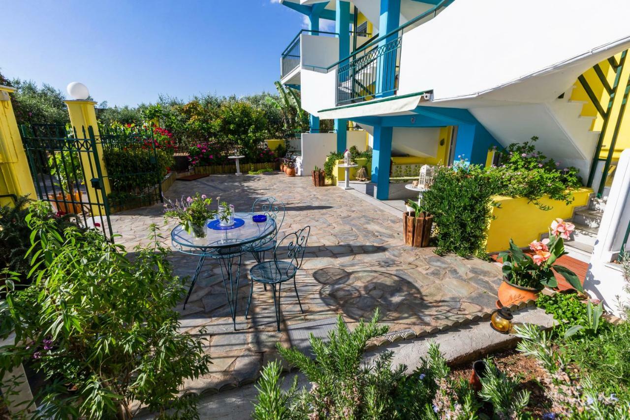Iris Apartments Hráni Kültér fotó