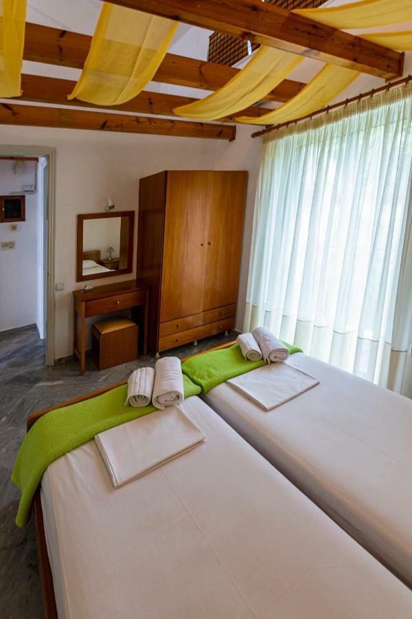 Iris Apartments Hráni Kültér fotó